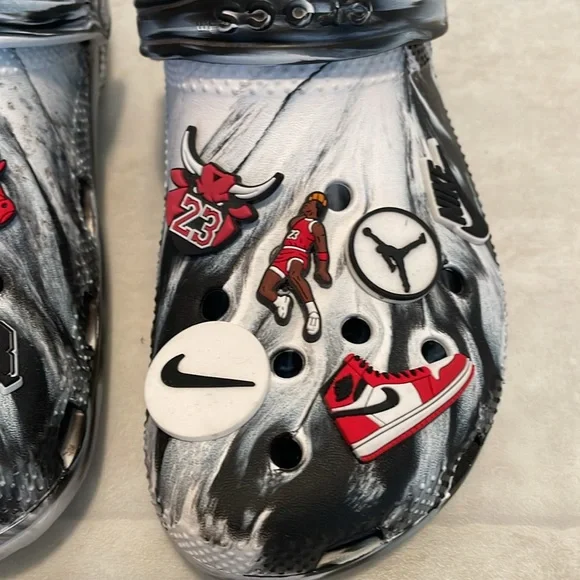 Crocs Classic Clog men’s size 9 - Picture 11 of 16